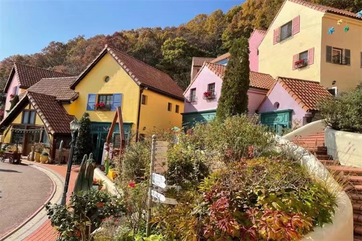加平小法国村