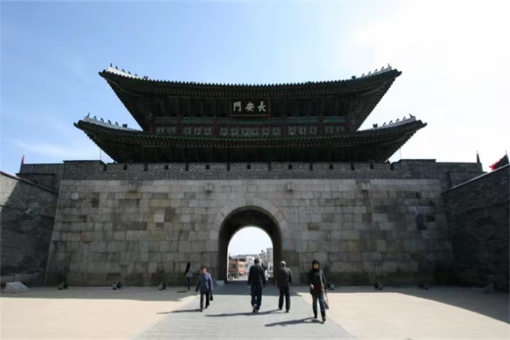 水原华城