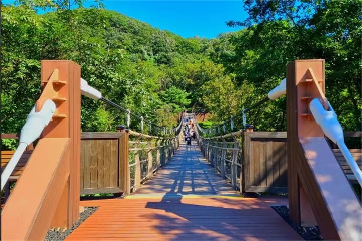 涟川郡才人瀑布公园