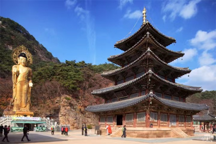 俗离山法住寺与俗离山主题公园