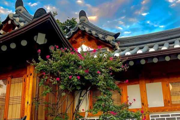 首尔韩服体验&跑男美食打卡地一日游攻略